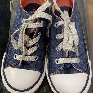 Converse Girls 8 Toddler sparkly blue sneakers